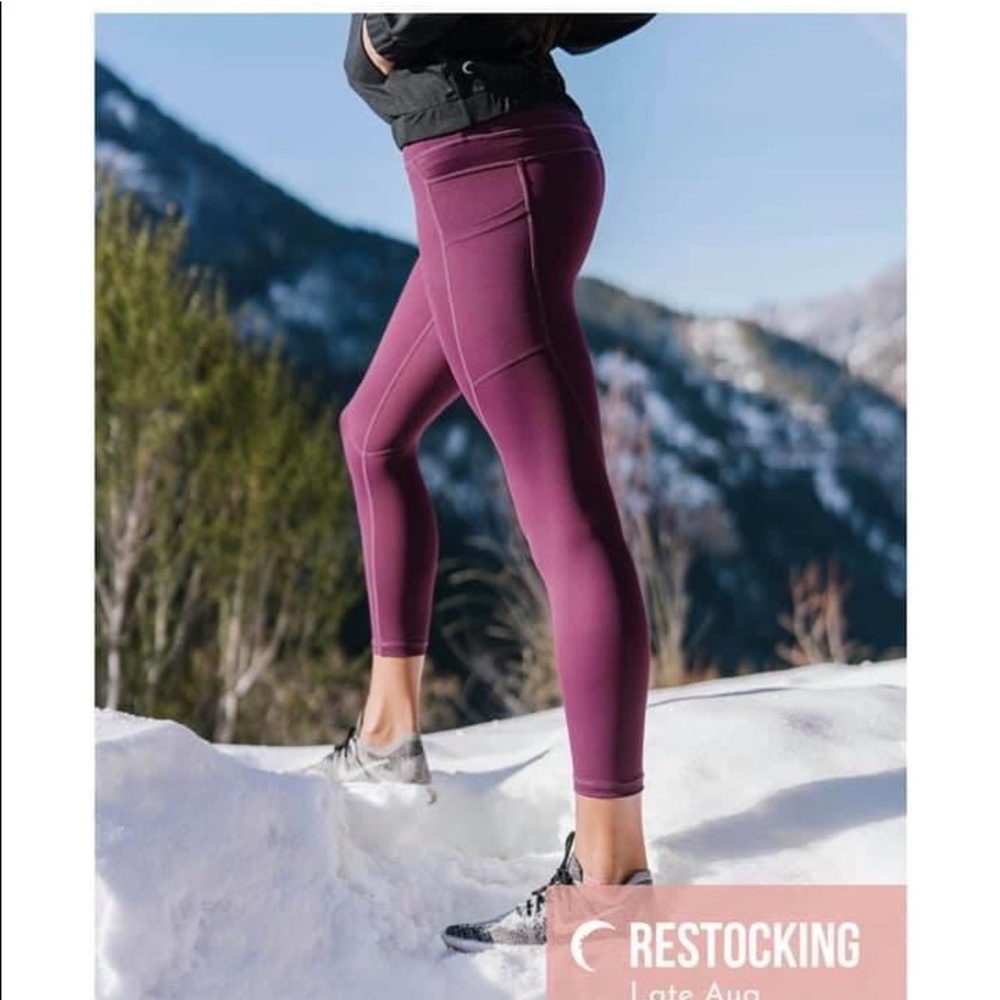ZYIA Plum Pocket Light N Tight Capri